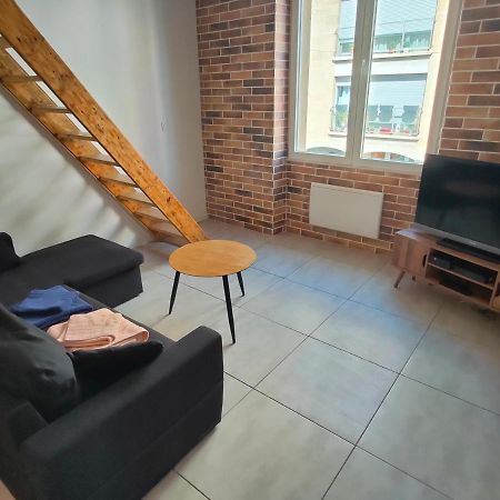 Appartamento Joli apparemment type Loft Cavaillon Esterno foto