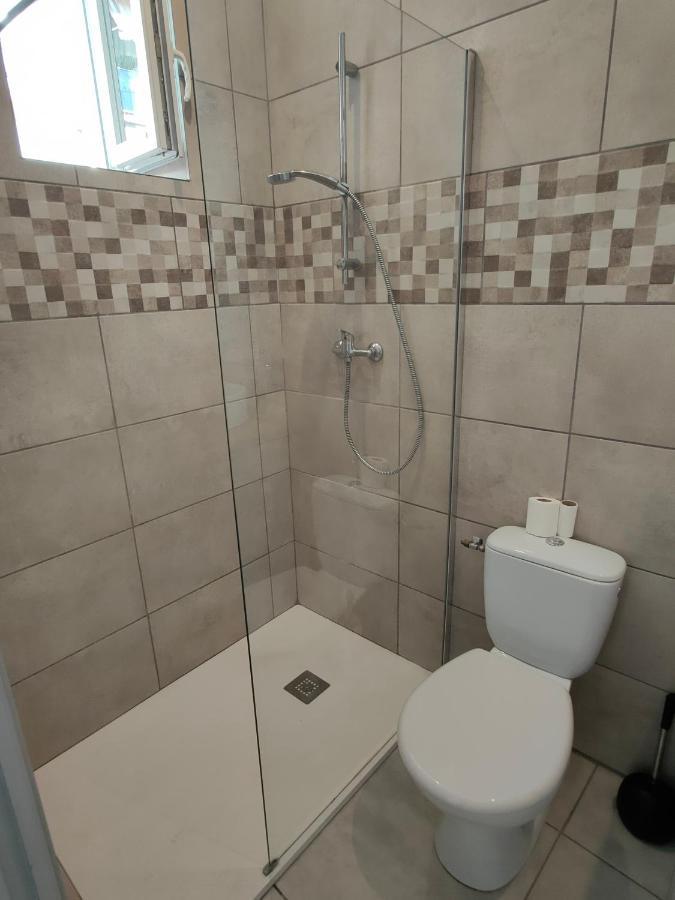 Appartamento Joli apparemment type Loft Cavaillon Esterno foto